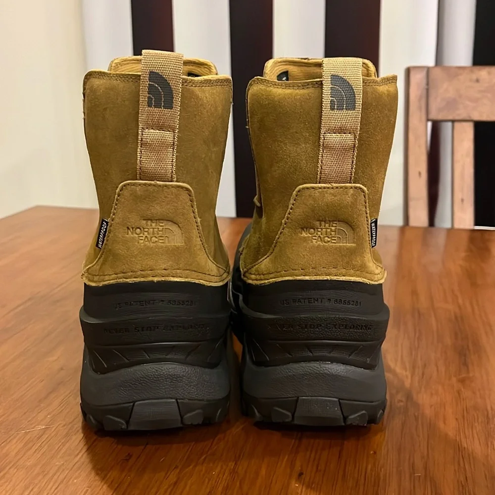 The North Face Chilkat IV Pull On Boots Snow Winter Waterproof Brown Mens Size 9